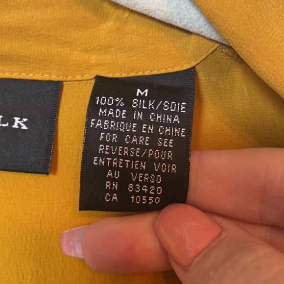 AUGUST SILK Mustard Yellow Silk Top Med. - Picture 3 of 5